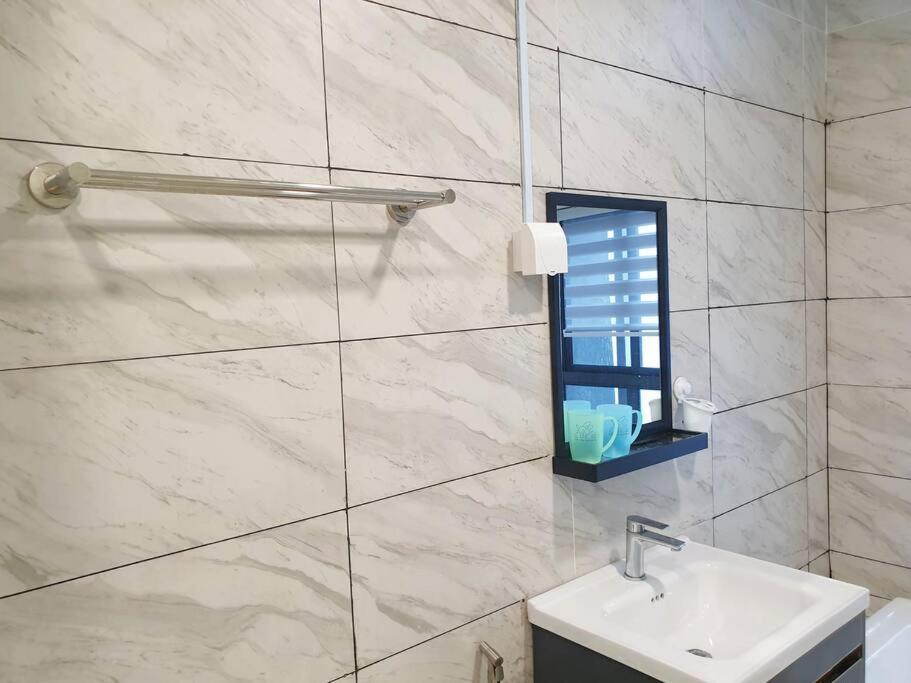 Seaview#Warmth#Netflix#Privatebathtub#Seasideluxurycondo#Imperioresidence Malacca Εξωτερικό φωτογραφία